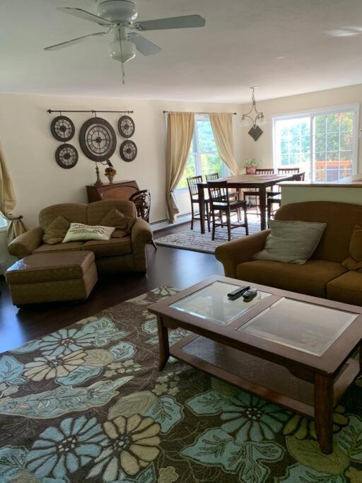 Fun & Fabulous Getaway Villa Gilford Exterior photo