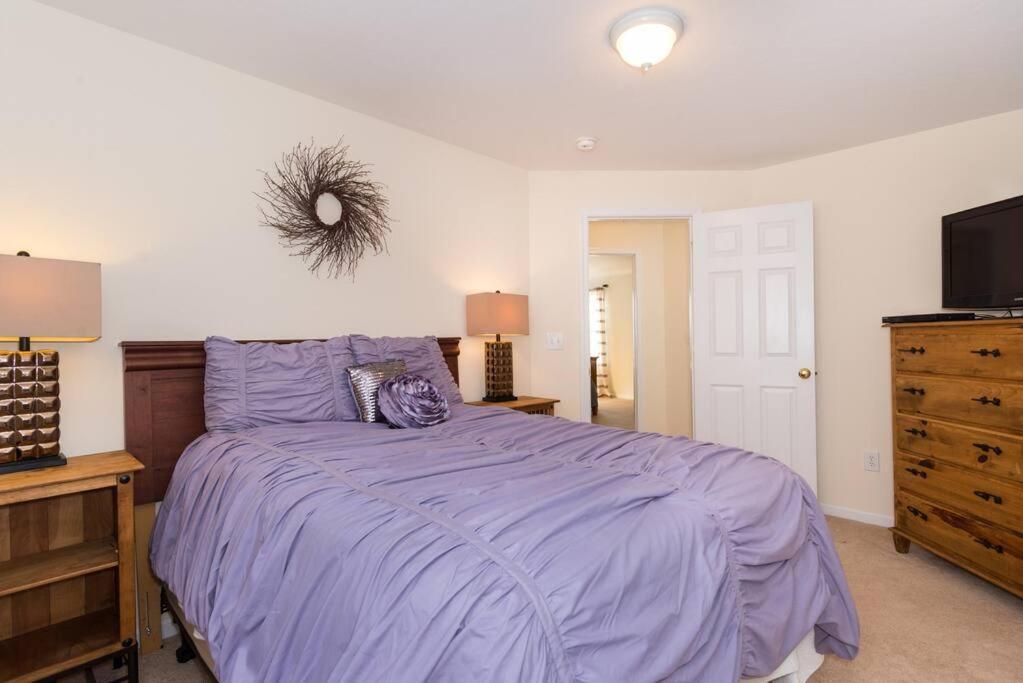 Fun & Fabulous Getaway Villa Gilford Exterior photo